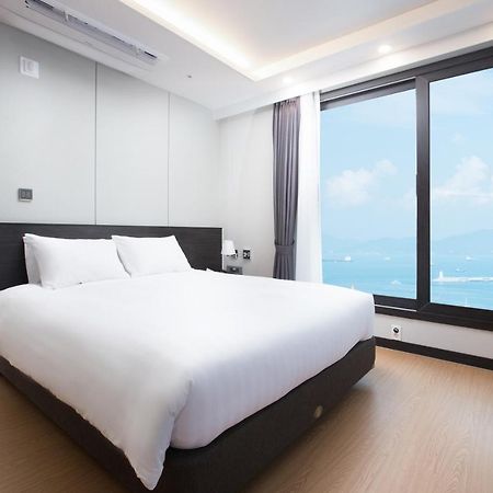 Utop Marina Hotel&Resort Yeosu Esterno foto