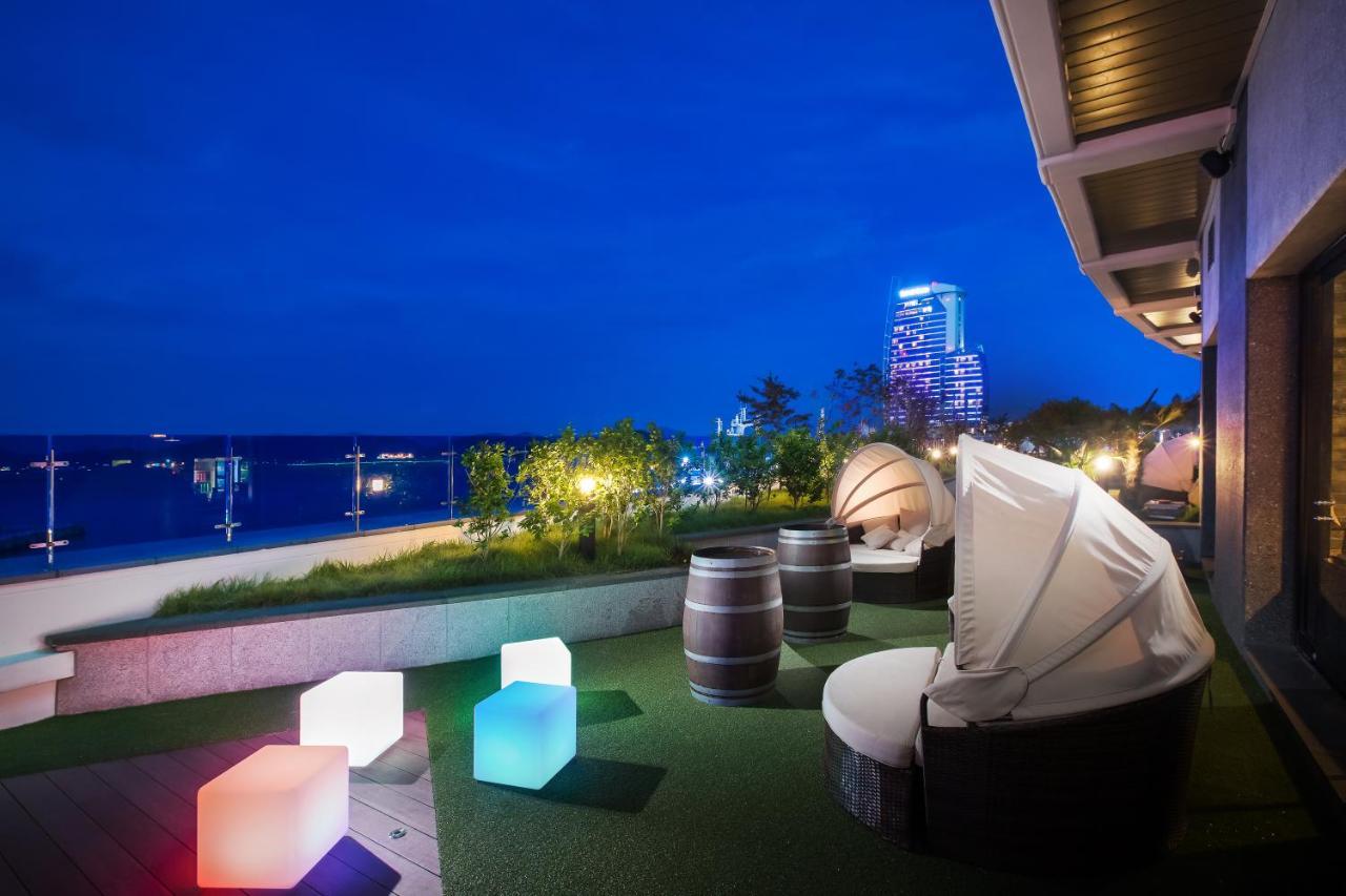 Utop Marina Hotel&Resort Yeosu Esterno foto