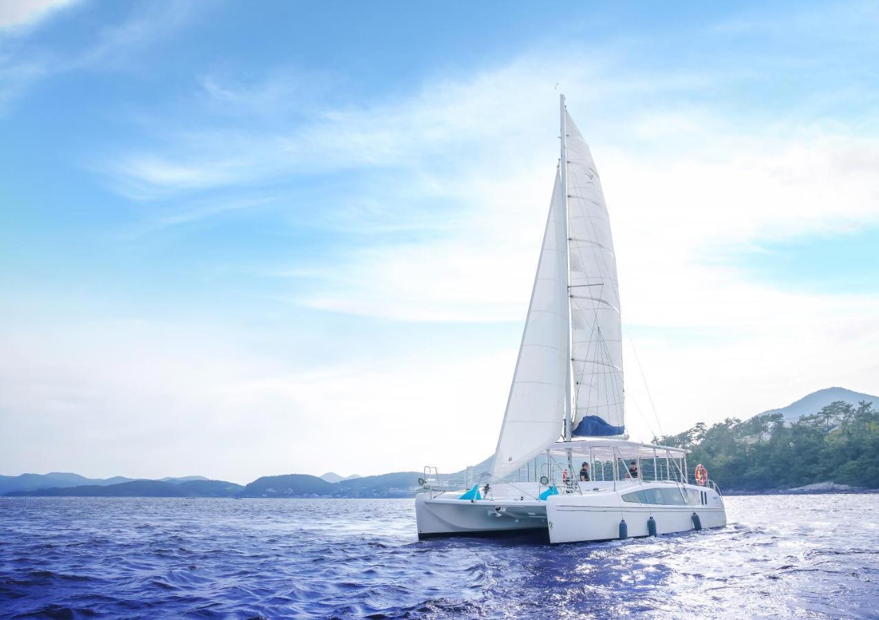 Utop Marina Hotel&Resort Yeosu Esterno foto