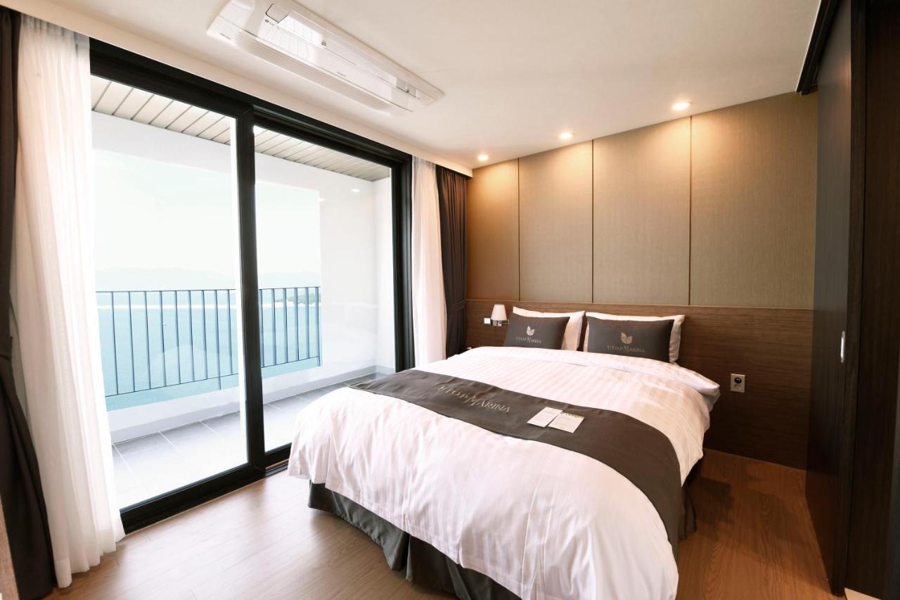 Utop Marina Hotel&Resort Yeosu Esterno foto