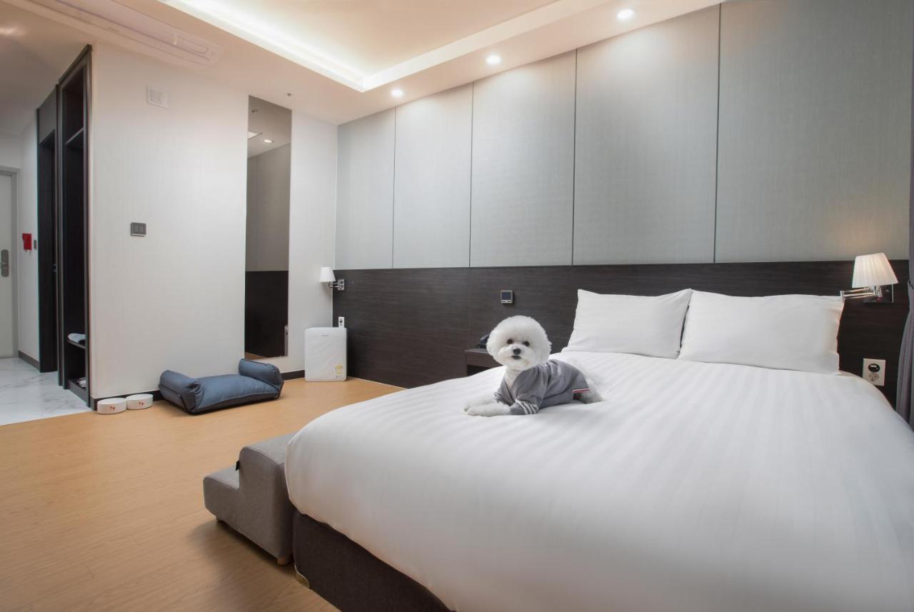 Utop Marina Hotel&Resort Yeosu Esterno foto