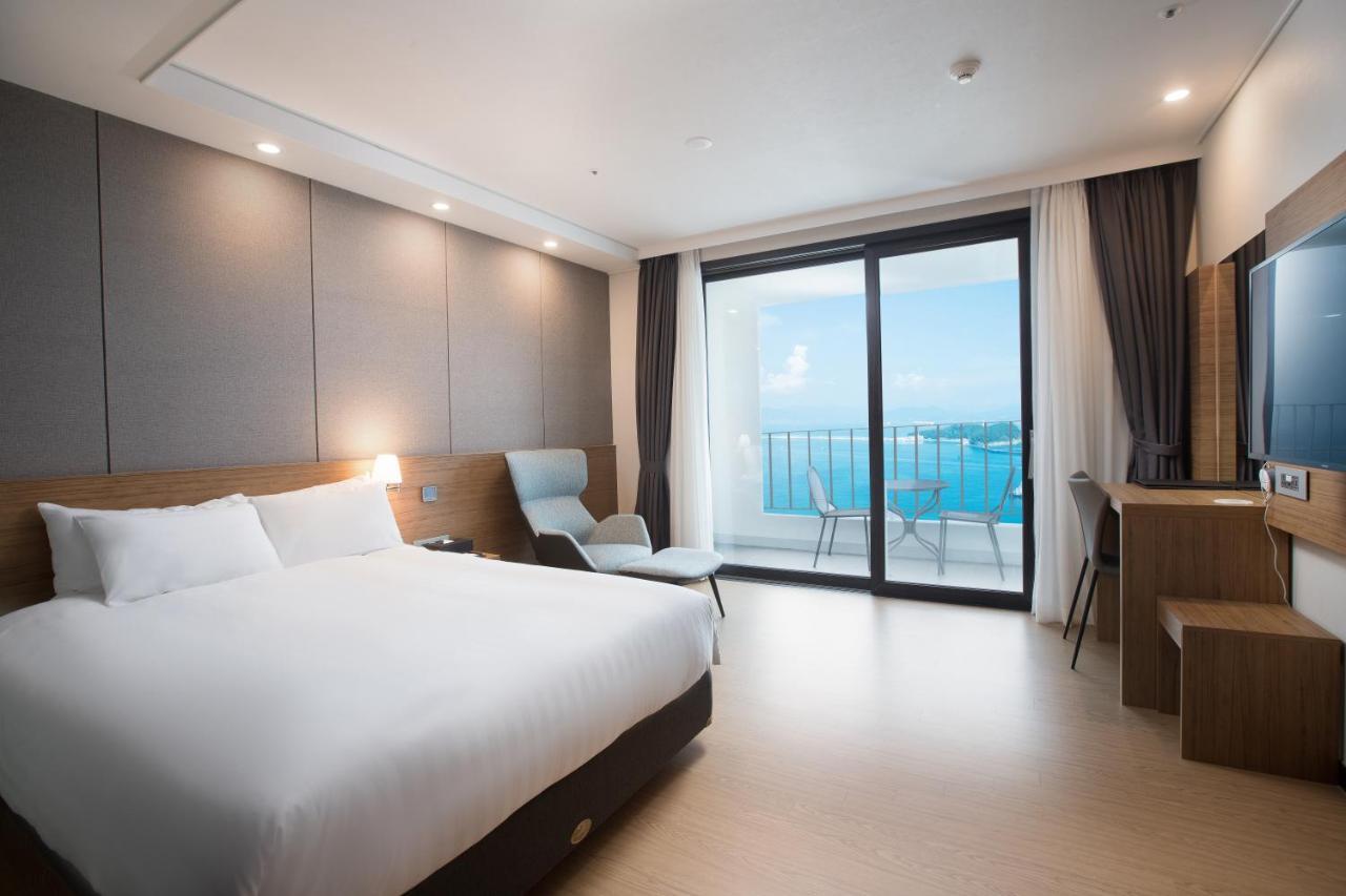 Utop Marina Hotel&Resort Yeosu Esterno foto
