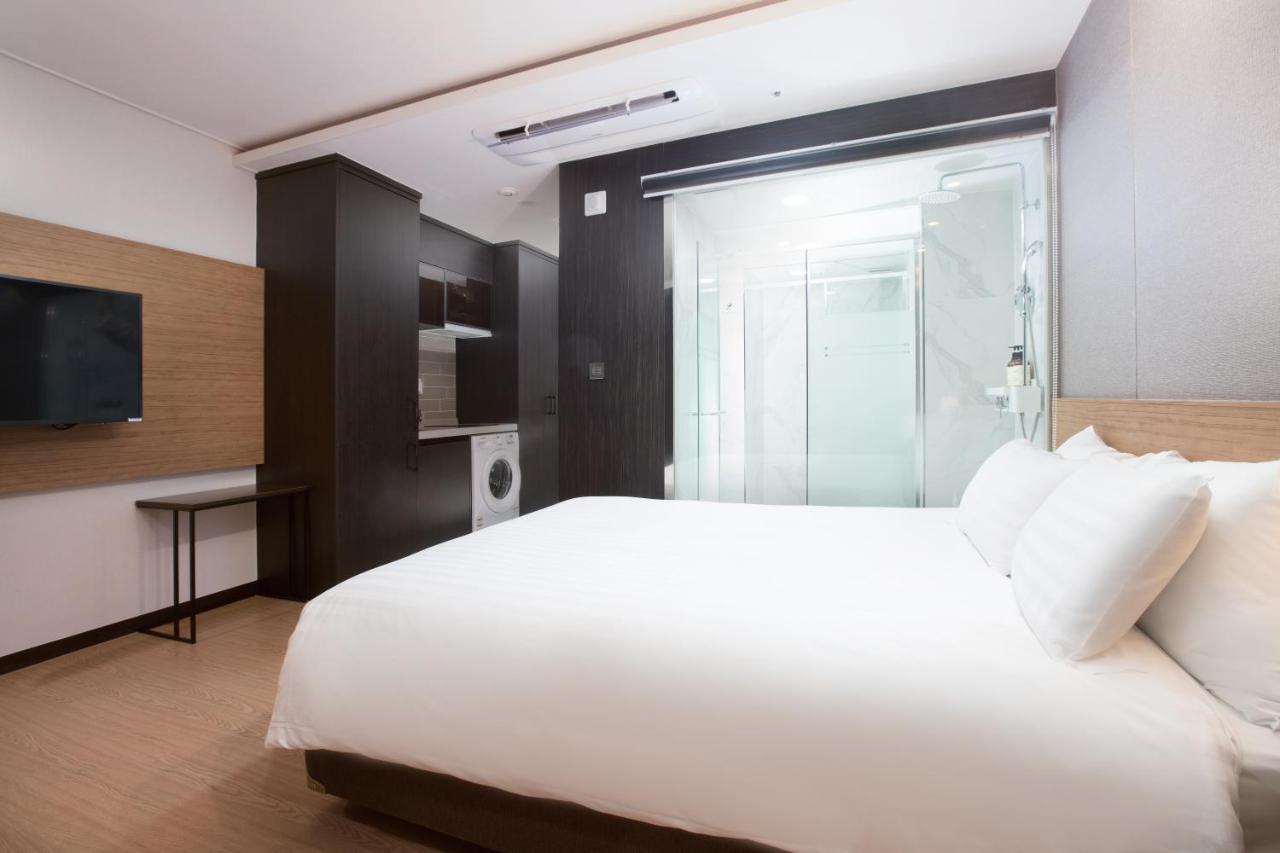 Utop Marina Hotel&Resort Yeosu Esterno foto