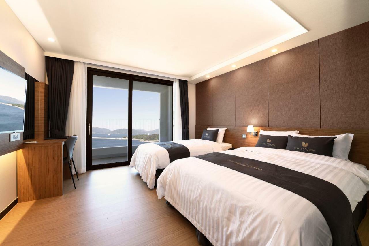 Utop Marina Hotel&Resort Yeosu Esterno foto